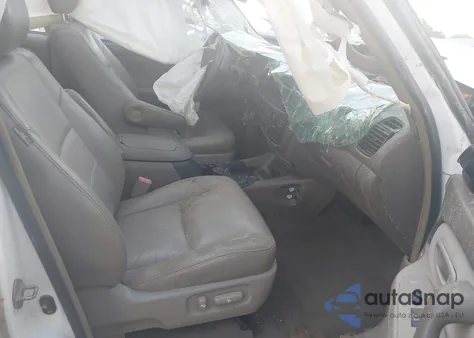 2006 Toyota Sequoia Sr5 V8 из США, поврежденный, VIN 5TDZT34A265282733